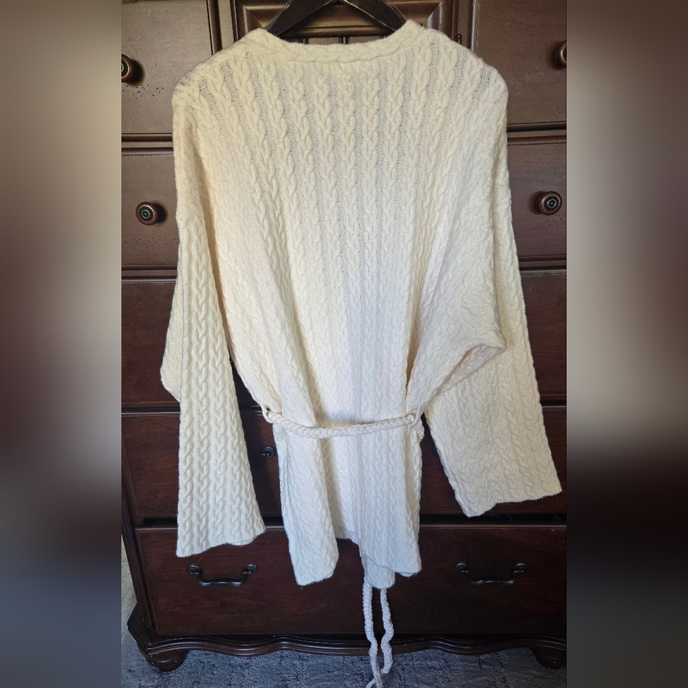 NWOT, POL, Cream SOFT Cable Knit Cardigan with Belt, Sz. L - Picture 6 of 10